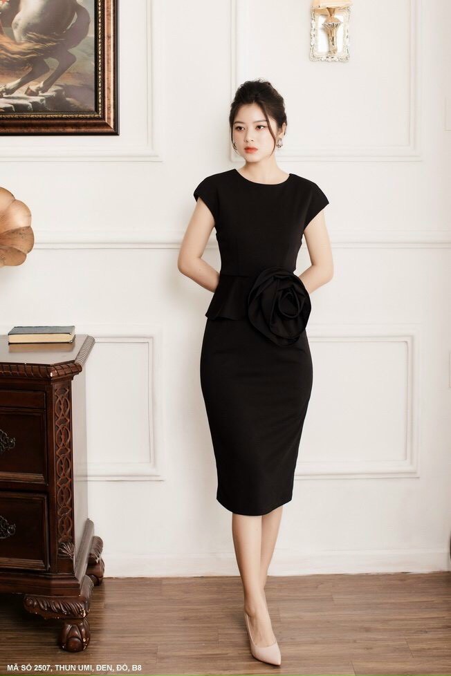Đầm Ôm Đính Hoa Hồng - D2507